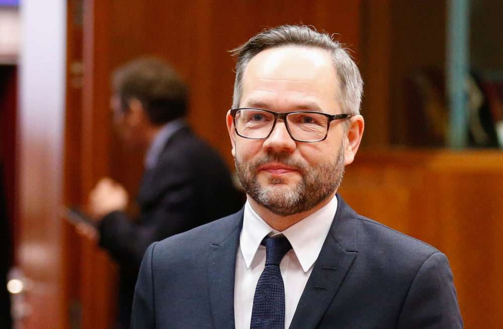 leter-be-se-per-hetim-ne-zgjedhjet-e-serbise,-roth:-vuciqi-eshte-plotesisht-i-izoluar
