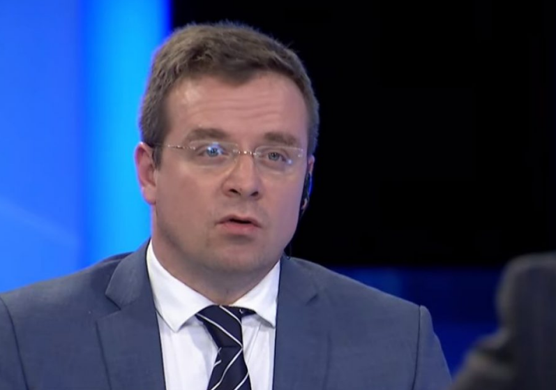 stojkoviq:-nuk-kam-frike-te-kthehem-ne-serbi,-ndjehem-krenare-per-ate-qe-bera-te-varri-i-blerina-jasharit