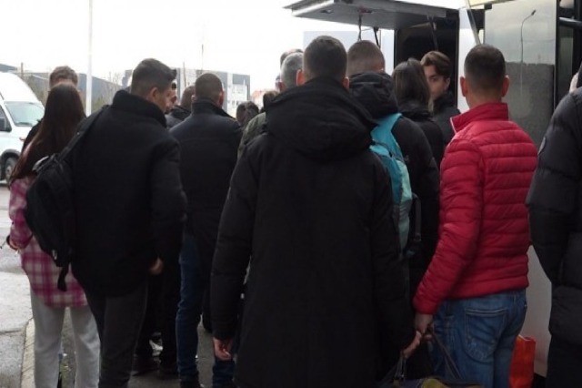 a-shkuan-300-mije-kosovare-me-autobuse-ne-evrope-vetem-per-dy-jave-nga-prishtina?