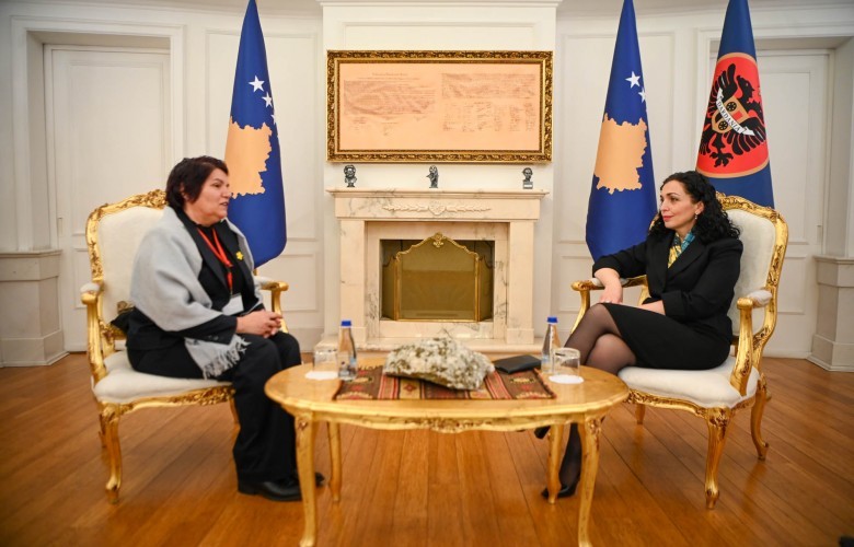 osmani-thirrje-per-ta-denuar-dhunen-seksuale-si-arme-te-luftes-ne-kosove