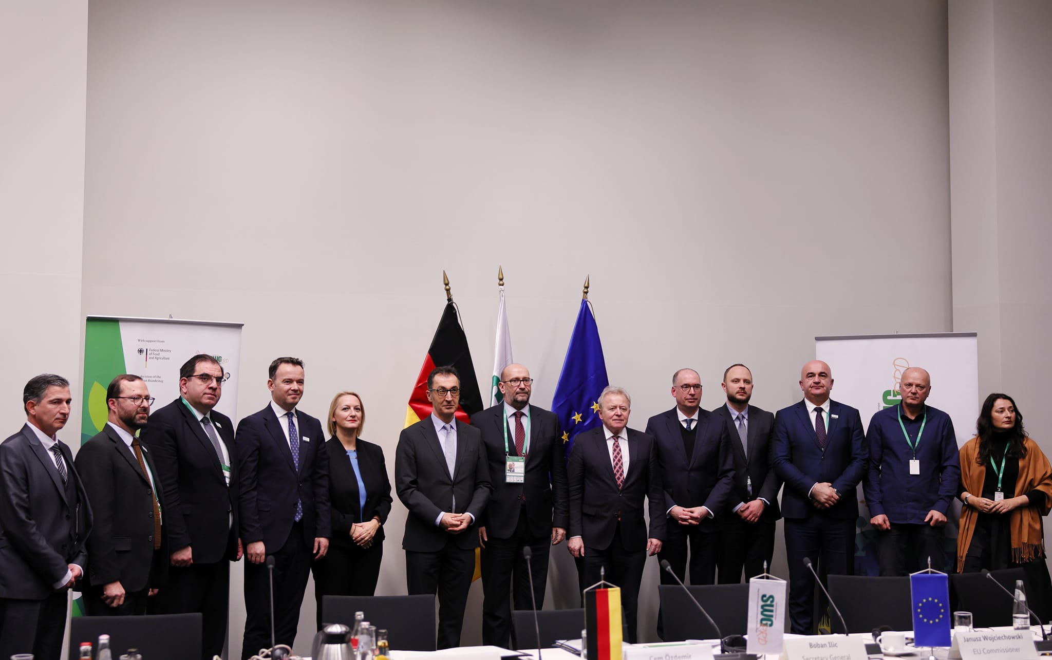 ministri-peci-ne-berlin-prezantoi-politikat-bujqesore-ne-takimin-mes-vendeve-te-be-se-dhe-ballkanit-perendimor