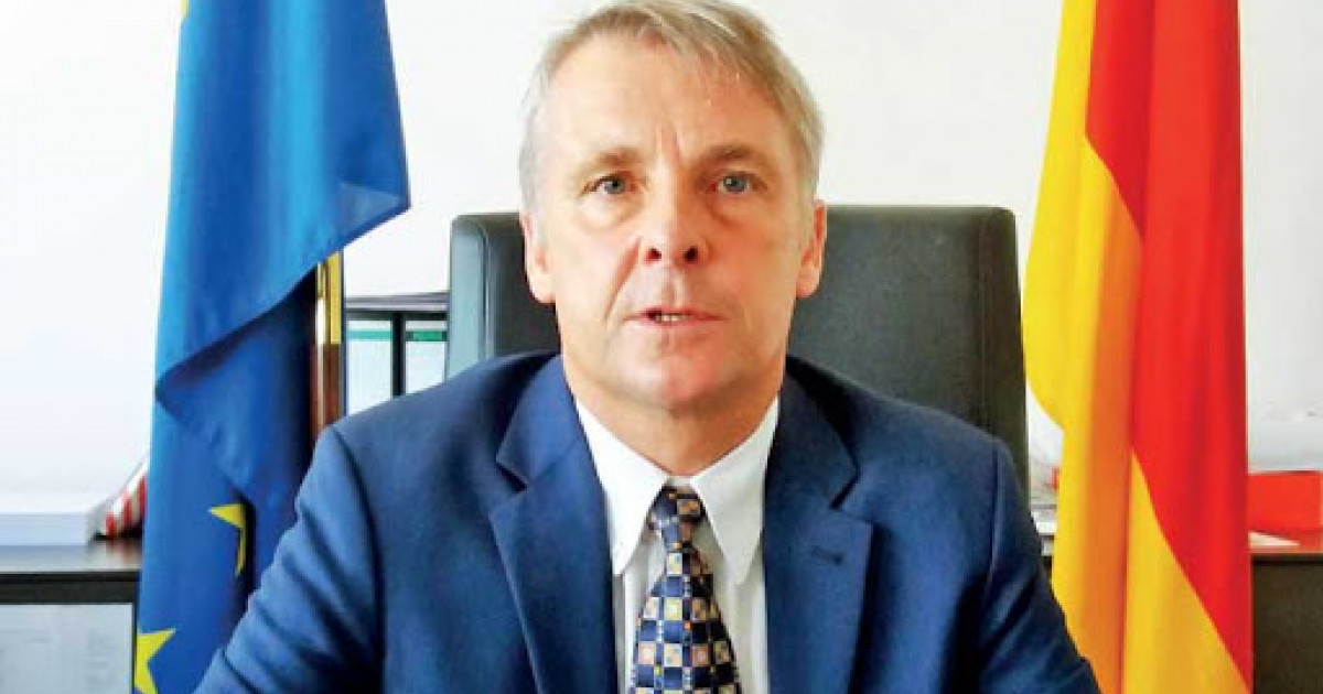 rohde:-nese-serbia-nuk-e-njeh-kosoven,-do-te-kemi-nje-konflikt-te-ngrire