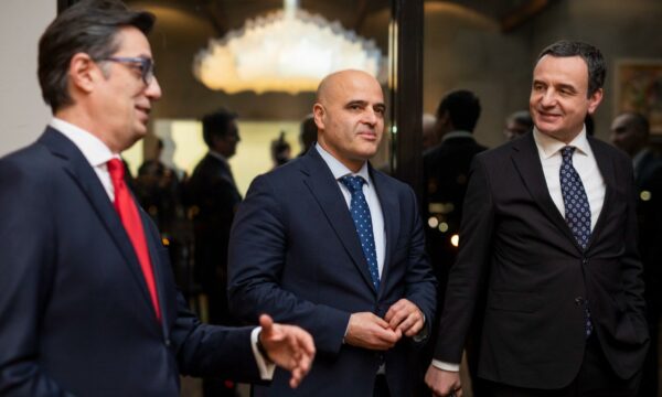 kurti-nga-shkupi:-s’marrim-pjese-ne-zgjedhjet-parlamentare-ne-maqedonine-e-veriut