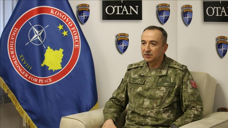 komandanti-i-kfor-it:-jemi-te-gatshem-t’i-pergjigjemi-cdo-lloj-kercenimi-per-kosoven