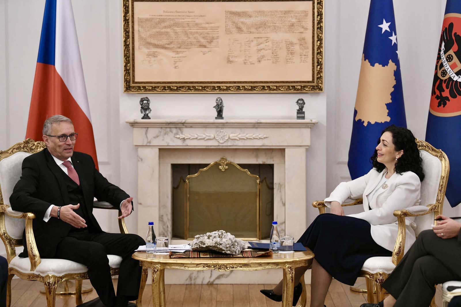 “cekia-gjithnje-do-te-jete-perkrah-kosoves”,-rikonfirmoi-ministri-cek