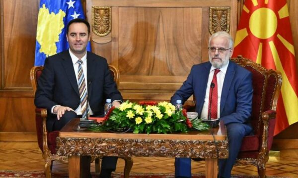 Konjufca e uron Xhaferin: Kryeministri shqiptar thyen një barrierë të përceptimit për këdo