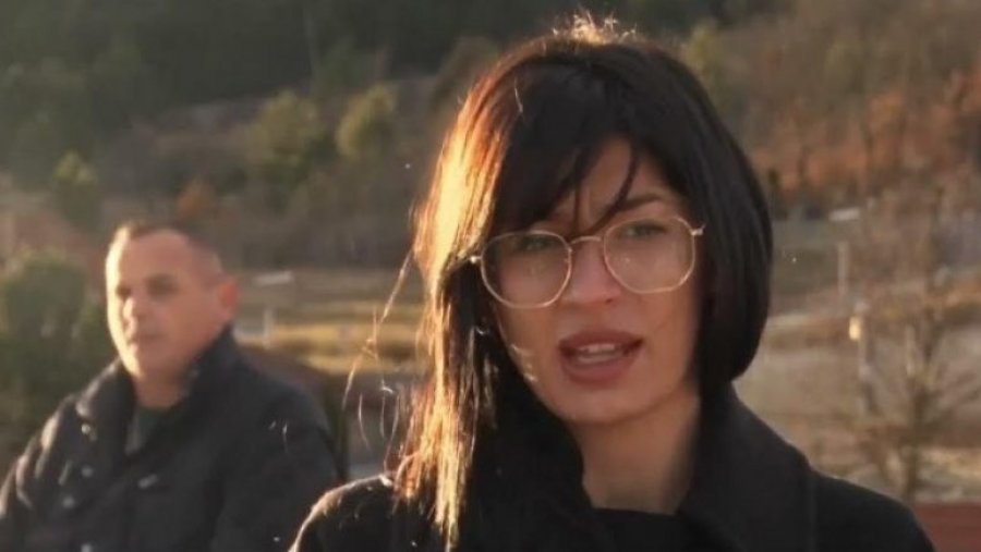 klara-sanduloviq-tregon-se-cfare-i-thane-agjentet-e-bia-s-pasi-e-ndaluan-ne-merdar