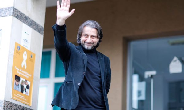 ja-sa-do-ta-marr-pagen-prej-janarit-kryetari-i-kryeqytetit-perparim-rama