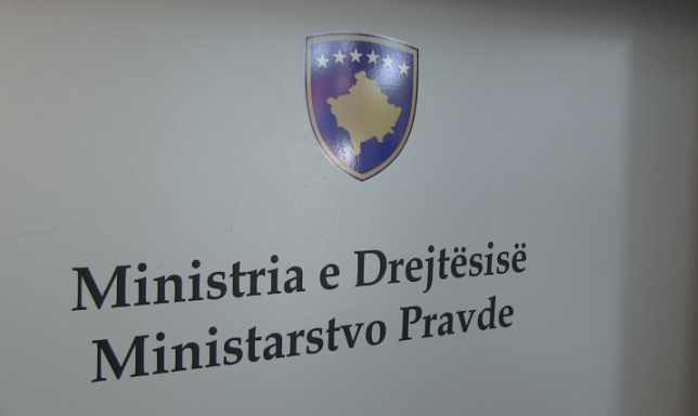 md:-i-kemi-bere-me-kohe-pagesat-per-mbrojtjen-e-thacit,-nuk-paguajme-avokate-pa-marreveshje