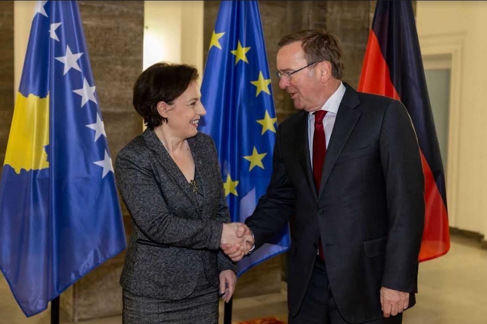 gervalla-takon-ministrin-e-mbrojtjes-te-gjermanise,-ne-fokus-siguria-ne-rajon-dhe-bashkepunimi-ne-fushen-e-mbrojtjes