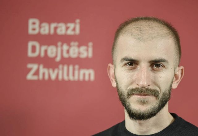 manxhuka-–-hykmete-bajramit:-keshtu-dukej-veriu-i-kosoves-kur-e-vizitonte-isa-mustafa-si-kryeminister