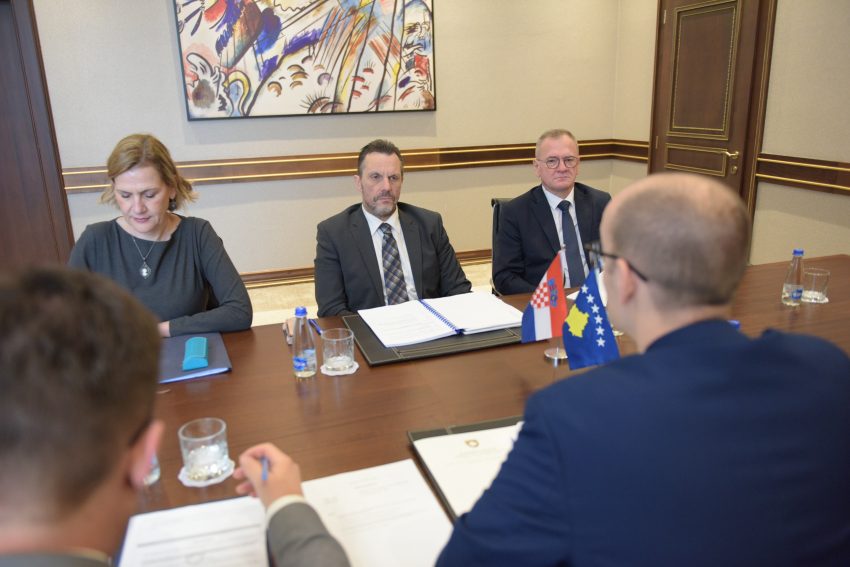 Mbahen konsultimet politike mes Ministrive të Jashtme të Republikës së Kosovës dhe Republikës së Kroacisë