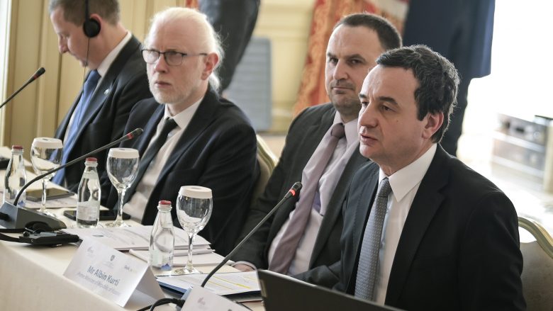 kurti-flet-per-regjistrimin-e-popullsise:-thelbesor-per-nje-vendimmarrje-te-informuar