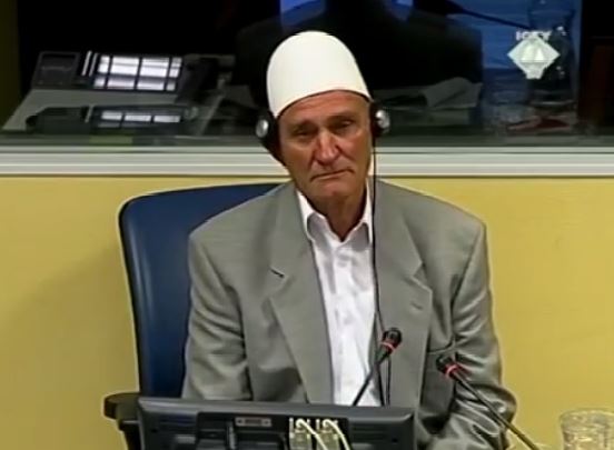 vdes-beqir-krasniqi,-i-mbijetuari-i-masakres-se-pastaselit-dhe-deshmitari-i-tribunalit-te-hages