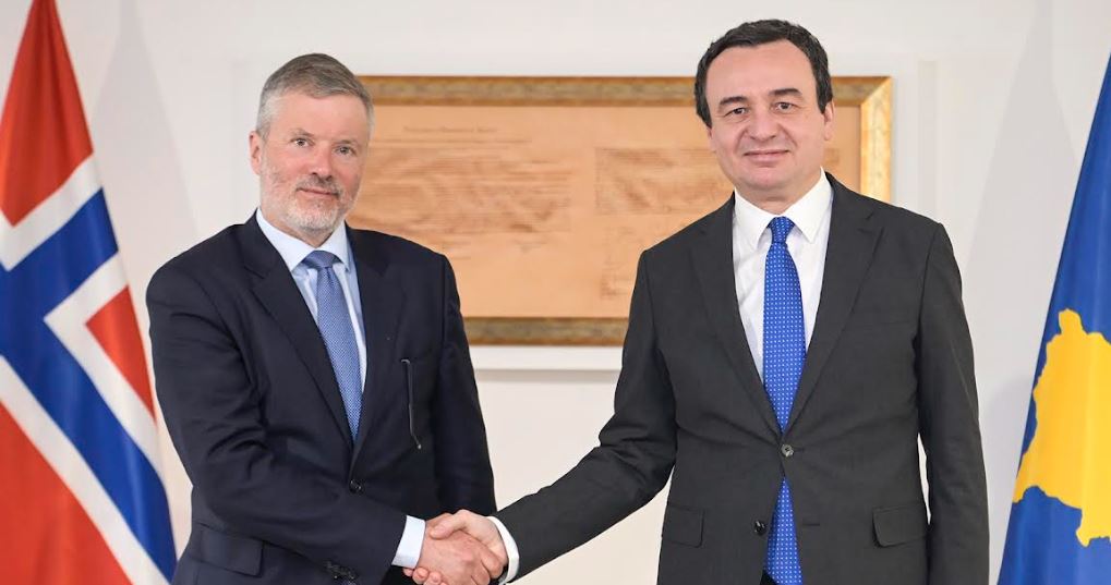 kurti-me-ambasadorin-e-norvegjise,-flasin-per-thellimin-e-marredhenieve-mes-dy-shteteve