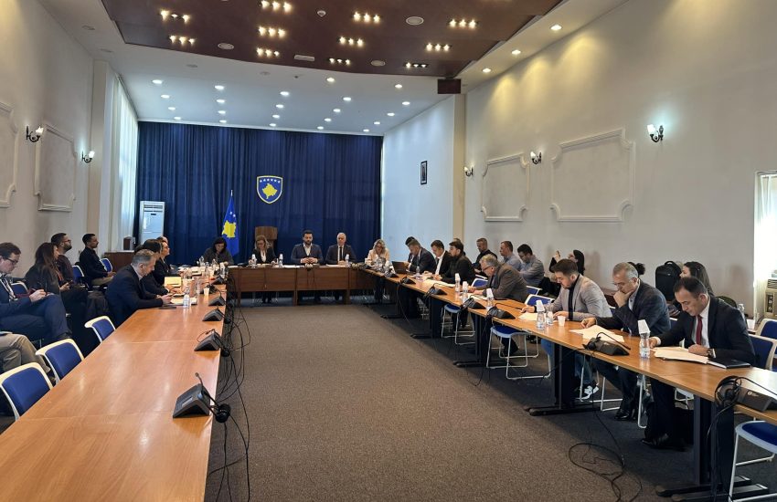 deputetet-e-vv-se-insistojne-ne-shkarkimin-e-bordit-te-kpm-se