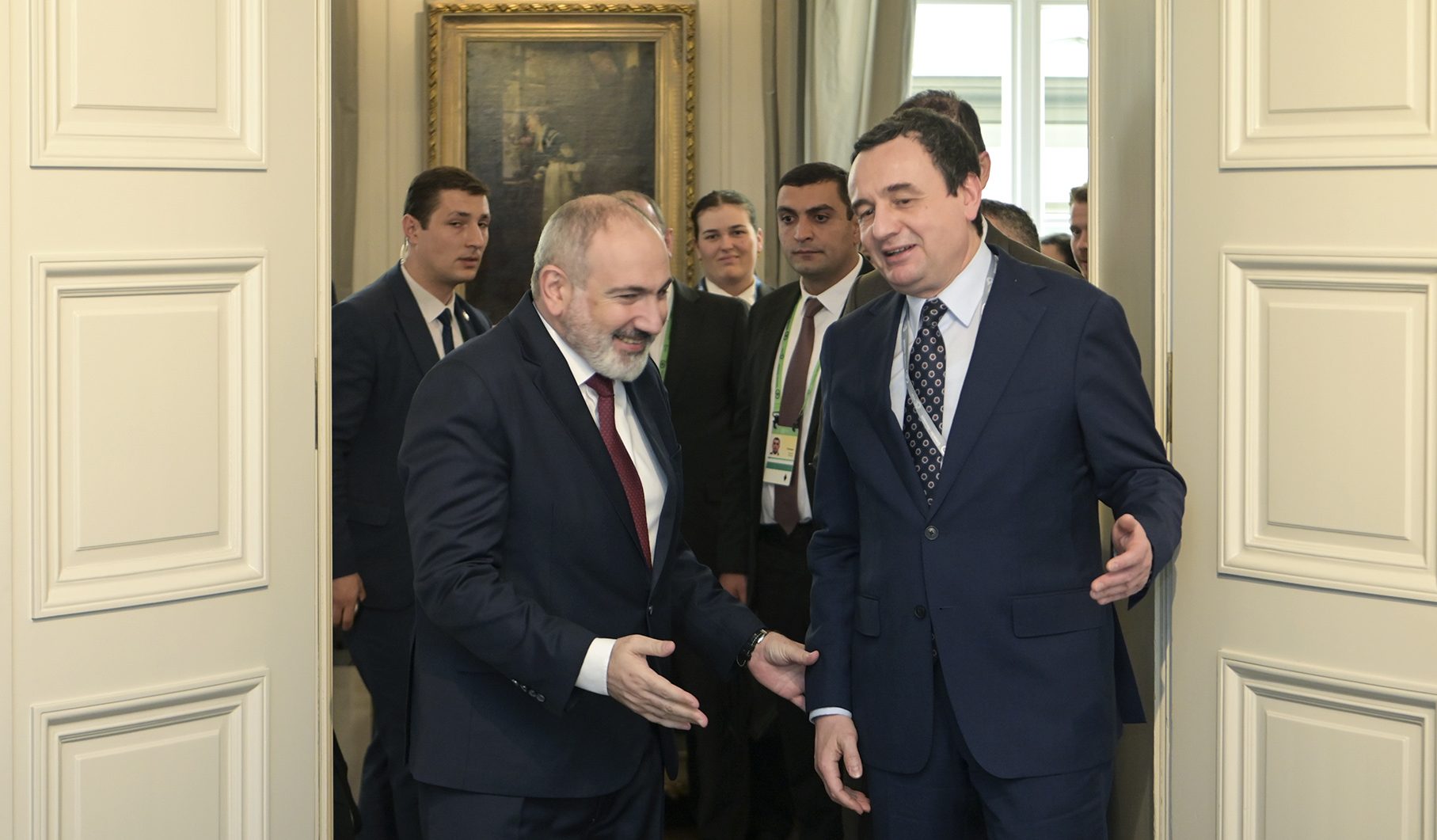 kurti-takon-ne-mynih-kryeministrin-e-armenise,-shtetit-qe-s’e-njeh-ende-kosoven