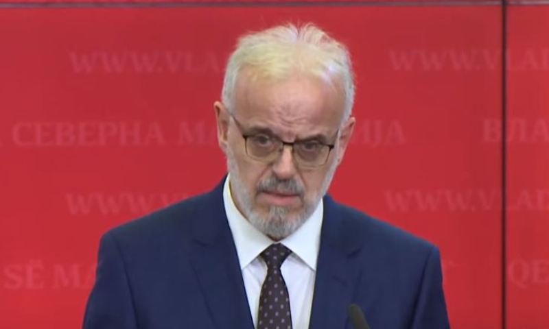 kryeministri-xhaferi-uron-16-vjetorin-e-pavaresise:-ruajeni-amanetin-e-te-gjitheve-qe-u-flijuan