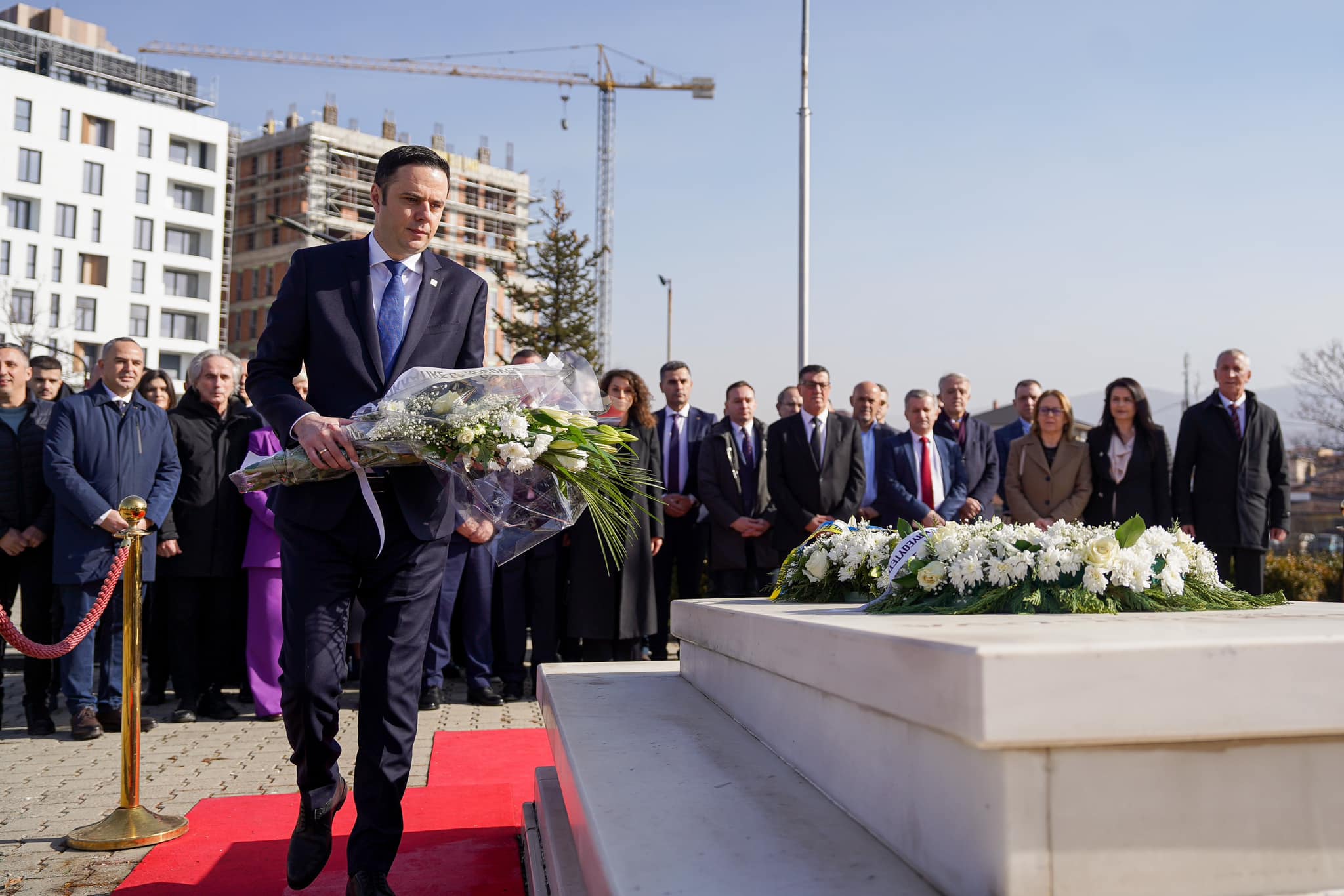 abdixhiku-ben-homazhe-te-varri-i-rugoves:-presidenti-historik-i-cili-themeloi-e-udhehoqi-levizjen-me-te-madhe-shqiptare-per-liri-e-pavaresi