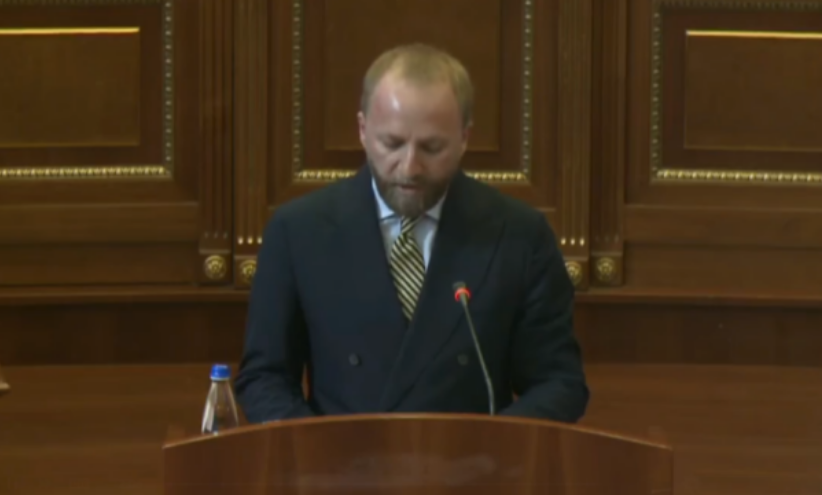 tahiri:-thaci-sot-s’po-e-gezon-lirine,-por-vepra-e-tij-jeton,-sot-jemi-mbledhur-ta-festojme-vepren-e-tij-historike