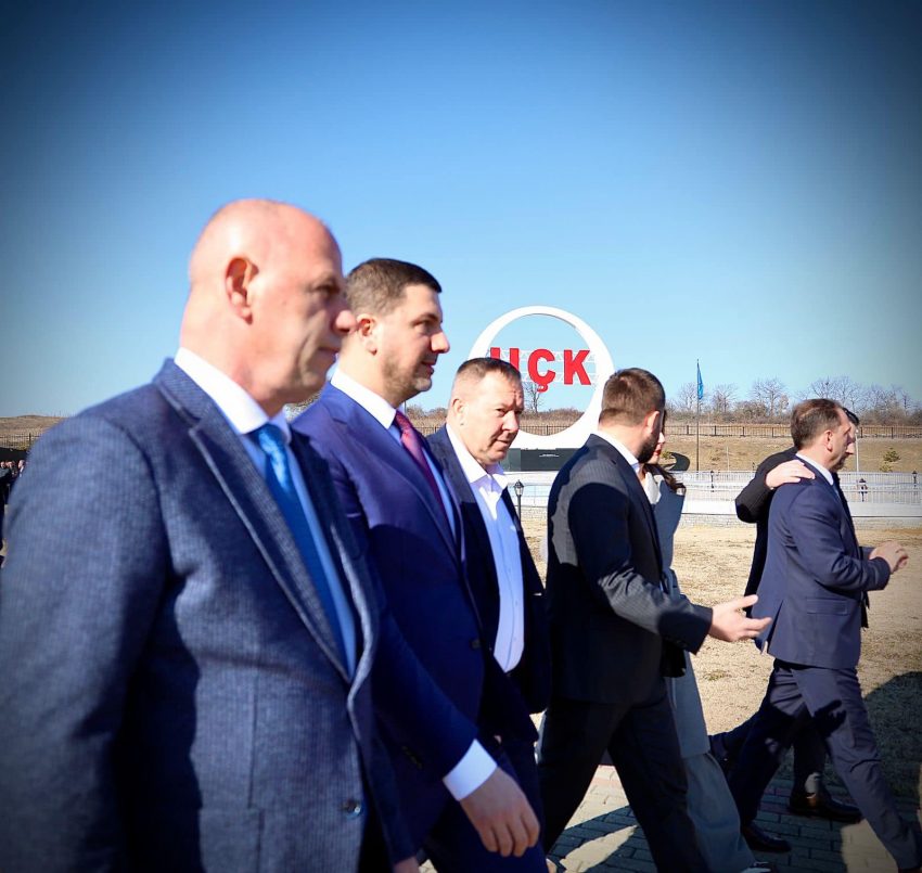 lladrovci:-thaci,-me-vizionin-e-liderit-te-rralle-shpalli-pavaresine-e-kosoves