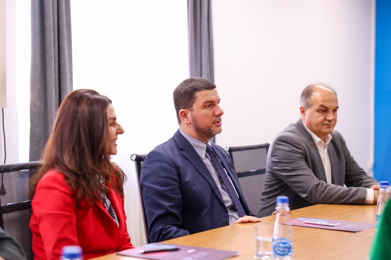 krasniqi-u-kerkon-diplomateve-evropiane-heqjen-e-masave-ndaj-kosoves