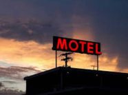 nje-grua-raporton-ne-polici-se-eshte-dhunuar-ne-nje-motel-ne-obiliq