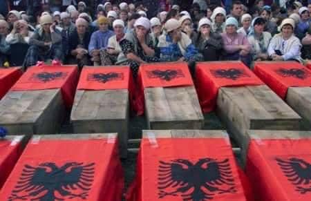 haradinaj-perkujton-te-renet-ne-likoshan-e-qirez:-flijimi-i-tyre-–-frymezim-per-brezat-qe-vijne