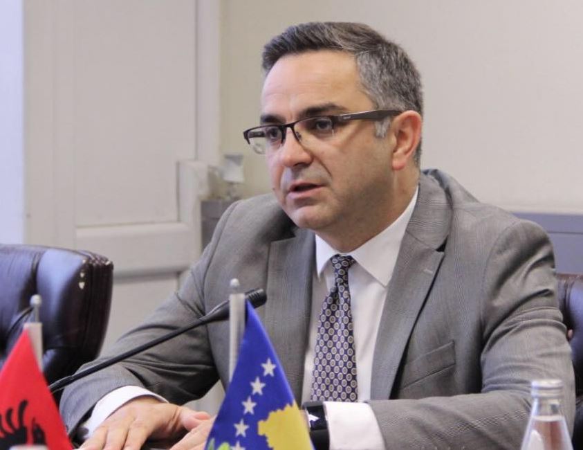 tahiri:-kemi-nje-kryeminister-qe-gjate-tri-viteve-nuk-ka-pasur-nje-vizite-bilaterale-ne-amerike