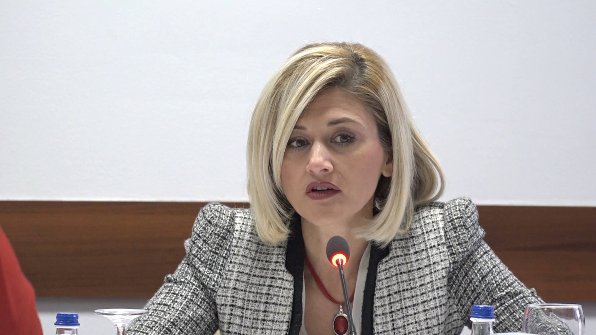 parashikime-dhe-sinjale-nga-partia-ne-pushtet-per-zgjedhje,-kusari-lila-jep-dy-afate-te-mundshme
