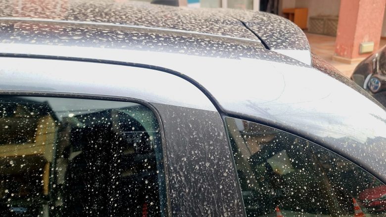 Edhe sot shi me baltë në Kosovë, parashihen edhe erëra të fuqishme
