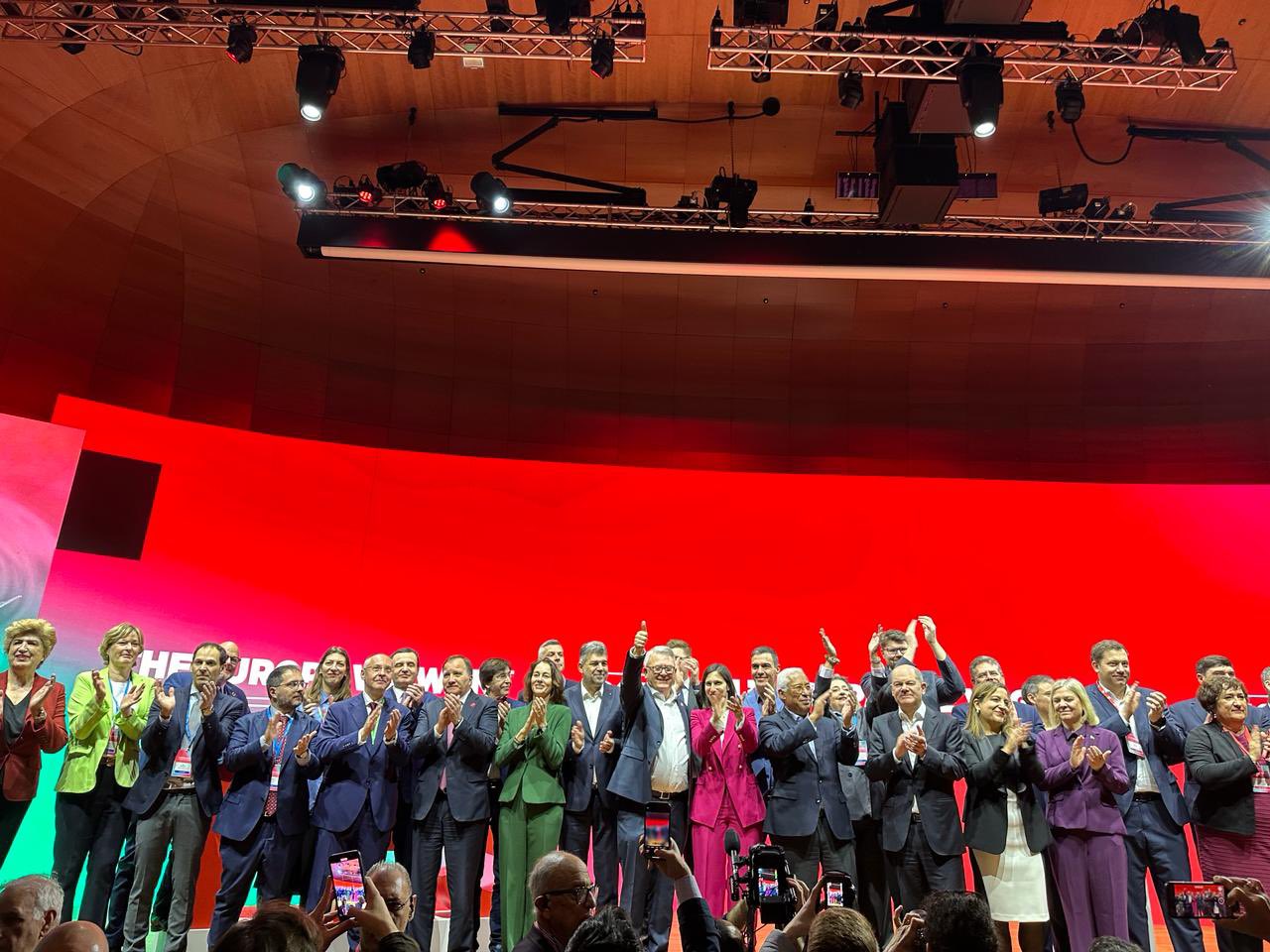 kurti-lajmerohet-nga-roma,-ne-kongresin-e-socialisteve-po-merr-pjese-edhe-kancelari-gjerman-scholz