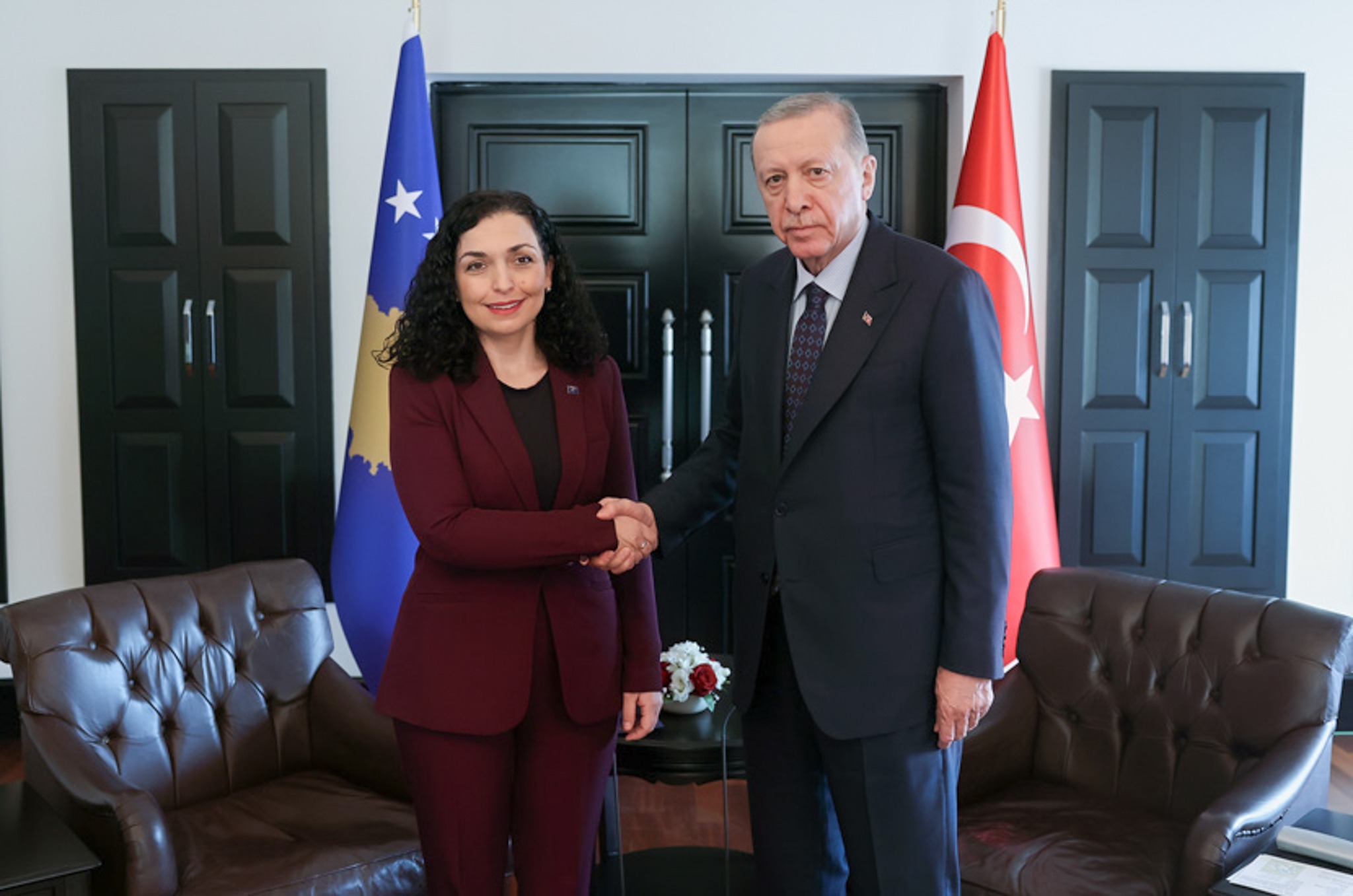 osmani-ne-takim-me-erdoganin:-kenaqesi-te-rikonfirmojme-thellimin-e-raporteve-bilaterale