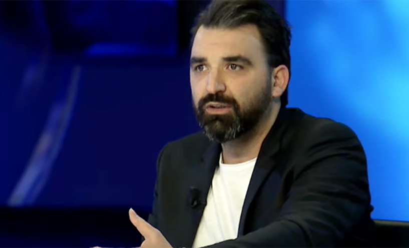 gazetari-mehmetaj:-pushteti-i-kurtit-qe-nuk-e-denon-konjufcen-e-s’hap-rast-per-martin-berishaj-po-me-perndjek-mua