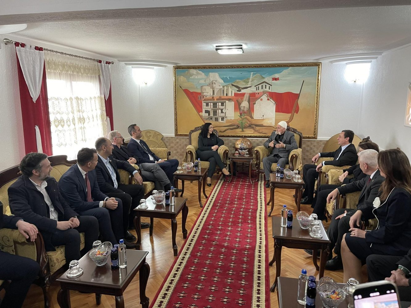 kreret-e-shtetit-shkojne-ne-kullen-e-jashareve