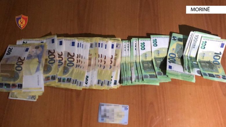 arrestohet-40-vjecari-nga-mitrovica-ne-morine,-iu-gjeten-20,000-euro-te-padeklaruara