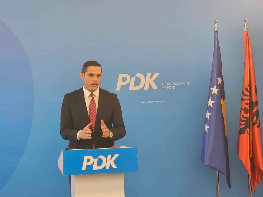 gruda:-qeveria-miratoi-projektligjin-per-zyrtaret-publike-ne-kundershtim-me-aktgjykimin-e-kushtetueses