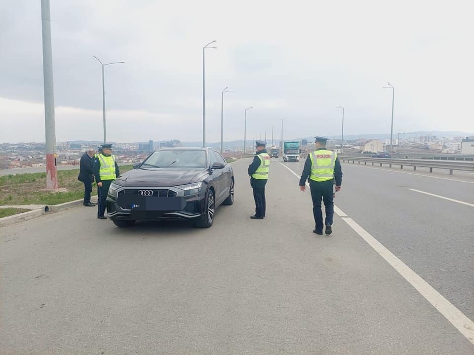 policia-u-shperndan-shofereve-aromatizues-me-mesazhe-sensibilizuese-per-perdorimin-e-rripit-te-sigurise