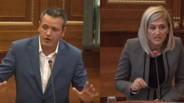 “a-jeni-ne-vete,-po-rren-mimoza”,-perplasje-mes-gashit-dhe-kusari-liles
