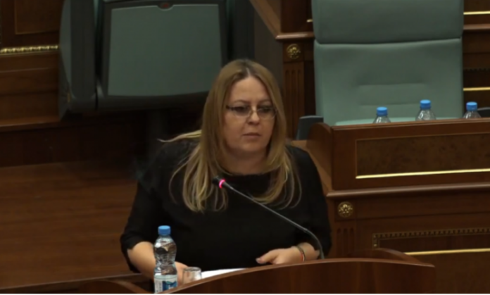 bajrami-pozites:-kam-qene-ne-tri-ministri-e-asnje-kontrate-njeburimore-se-kam-be,-e-ju-jeni-frikacak-e-te-korruptuar