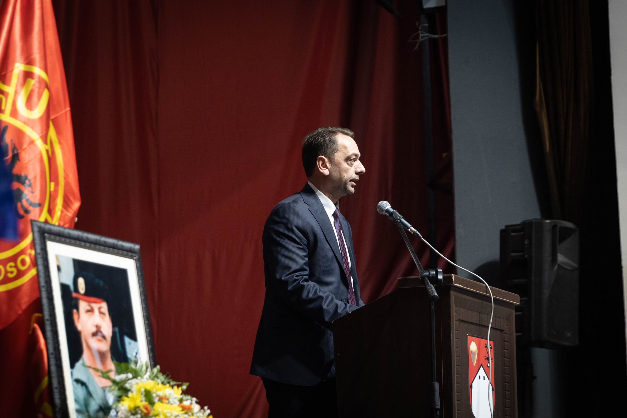 fadil-nura-per-ragip-jasharin:-secili-qe-ka-pas-fatin-ta-njoh,-ka-pas-para-vete-nje-burre-fjalepak
