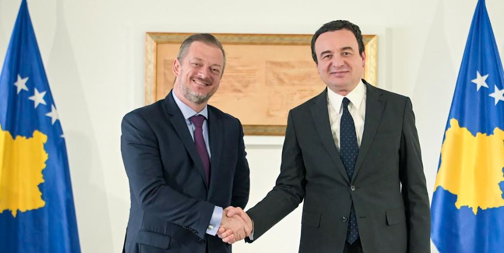 kurti-pret-ne-takim-parsonsin,-diskutohet-per-zgjerimin-e-perfshirjes-ne-aktivitete-sportive-te-personave-me-nevoja-te-vecanta