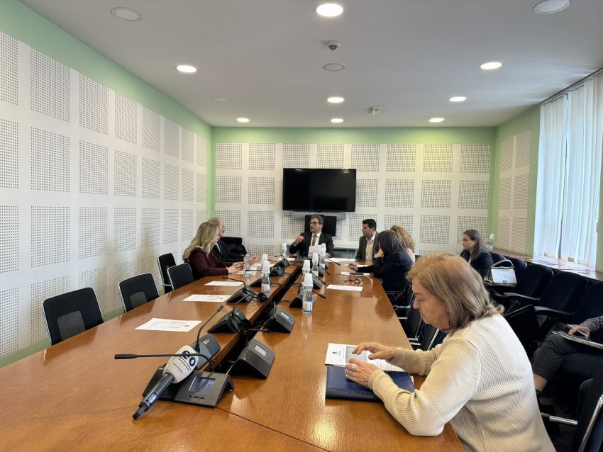 mospajtime-ndermjet-mazhorances-dhe-opozites,-shkak-grupet-punuese-per-shqyrtimin-e-projektligjeve