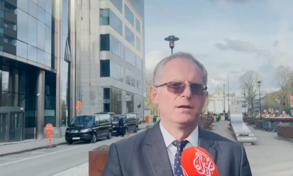 bislimi:-diskutuam-me-se-shumti-per-zbatimin-e-marreveshjes-bazike,-petkoviqin-e-pyeta-“a-kemi-marreveshje?”