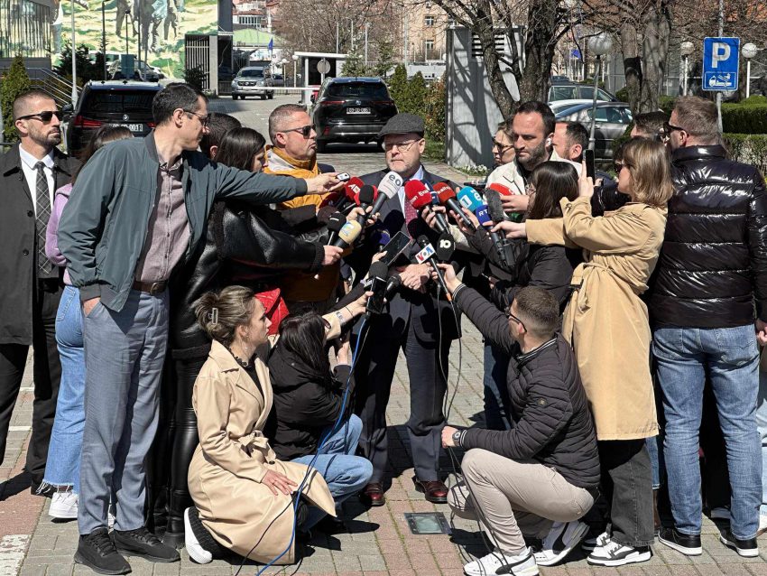 hovenier:-me-rendesi-te-ndryshohet-menyra-e-zbatimit-te-vendimit-per-dinarin-–-bisedimet-vazhdojne,-mund-te-gjendet-zgjidhja