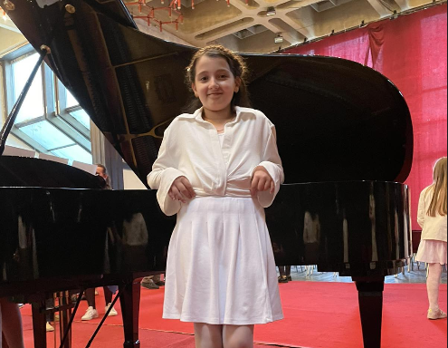11 vjeçarja kosovare do ta përfaqësojë Kosovën në një koncert gala nesër në Vjenë