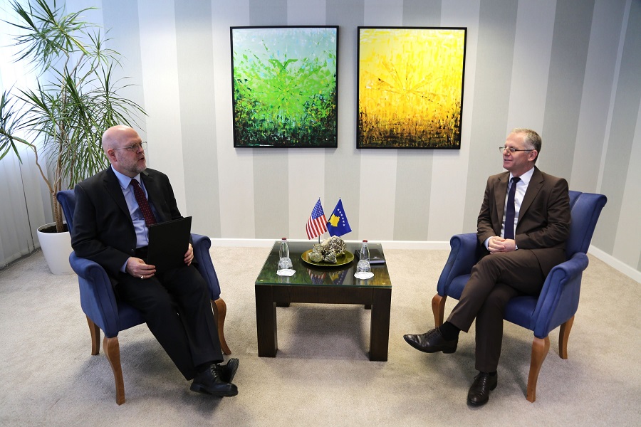 bislimi-takohet-me-hovenier,-teme-diskutimi-takimi-i-djeshem-ne-bruksel