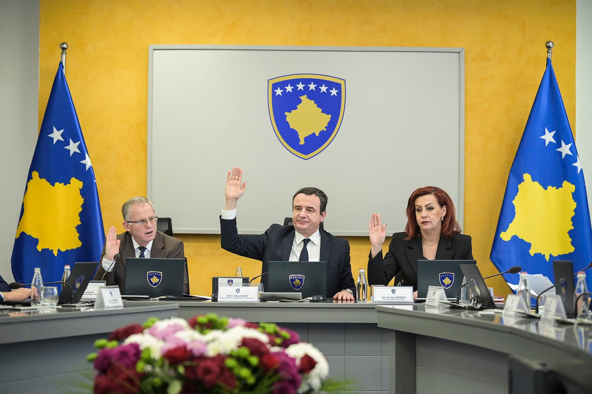 votimi-per-largimin-e-kryetareve-ne-veri,-qeveria-ia-ndan-kqz’se-mbi-250-mije-euro