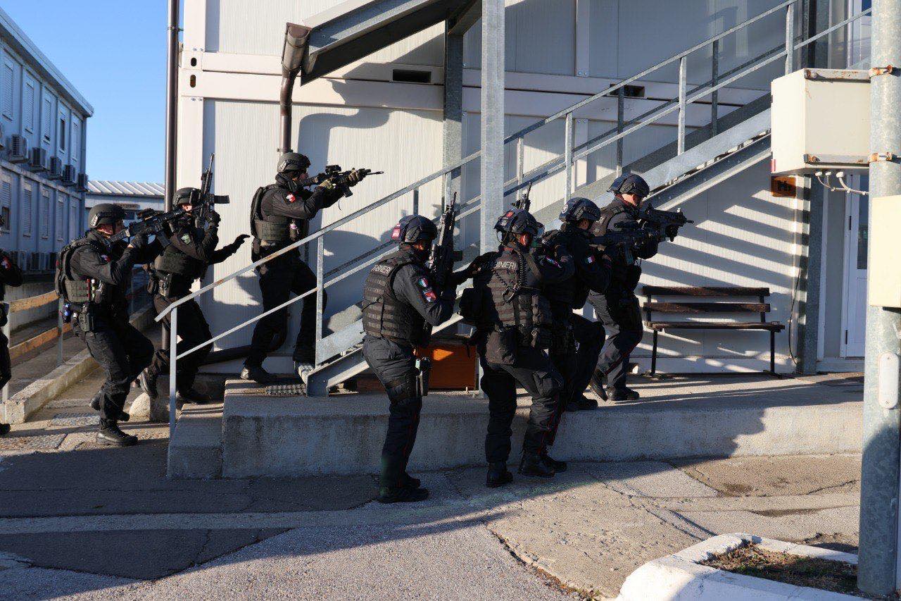 njesia-speciale-e-kfor-it-zhvillon-stervitje,-ruan-gatishmerine-operacionale