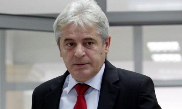 ahmeti:-kosova-u-clirua-nga-gjaku-dhe-ndihma-e-aleateve-–-duhet-t’i-jemi-mirenjohes-amerikes-ne-jete-te-jeteve